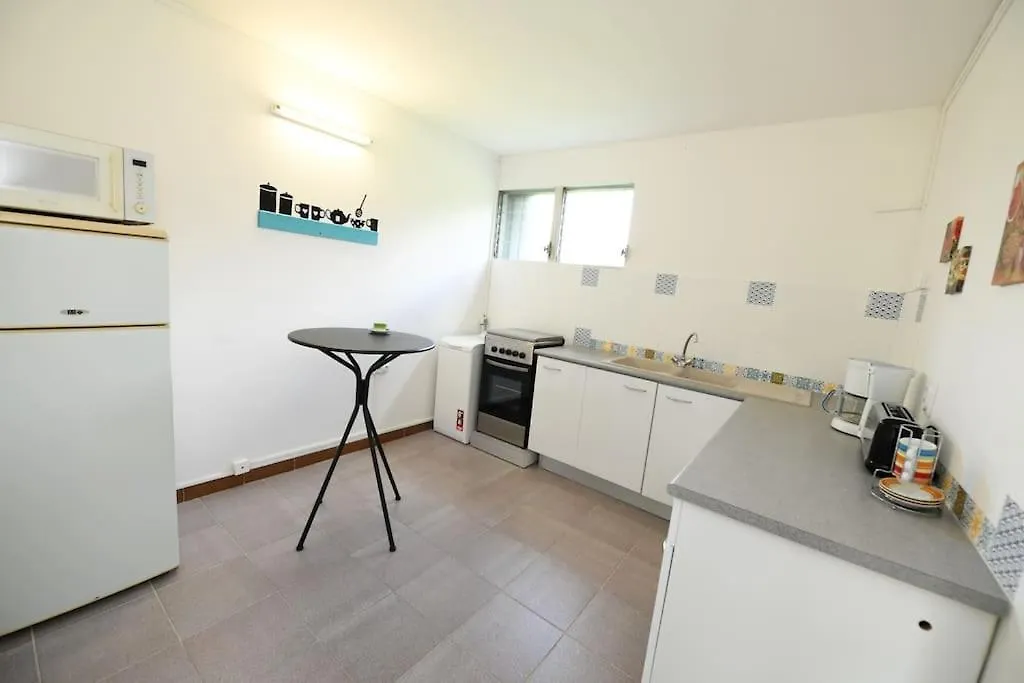 972D4 - Les 2 Palmiers - Bas De Villa 60M2 Jardin 2000M2 Riviere-Salee