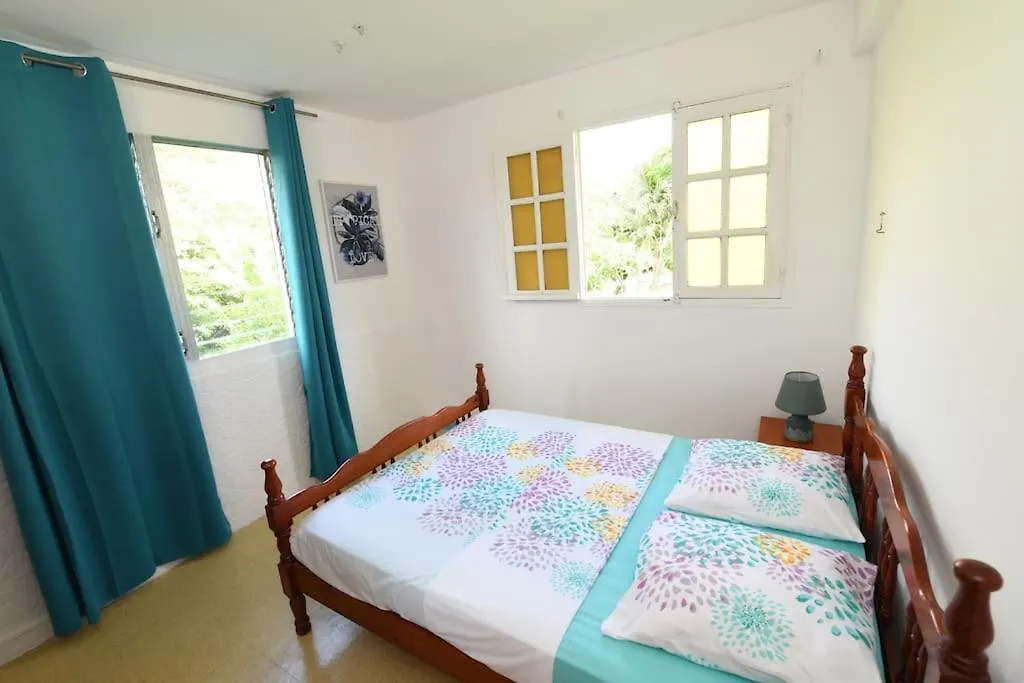 972D4 - Les 2 Palmiers - Bas De Villa 60M2 Jardin 2000M2 Riviere-Salee 0*,  Martinik